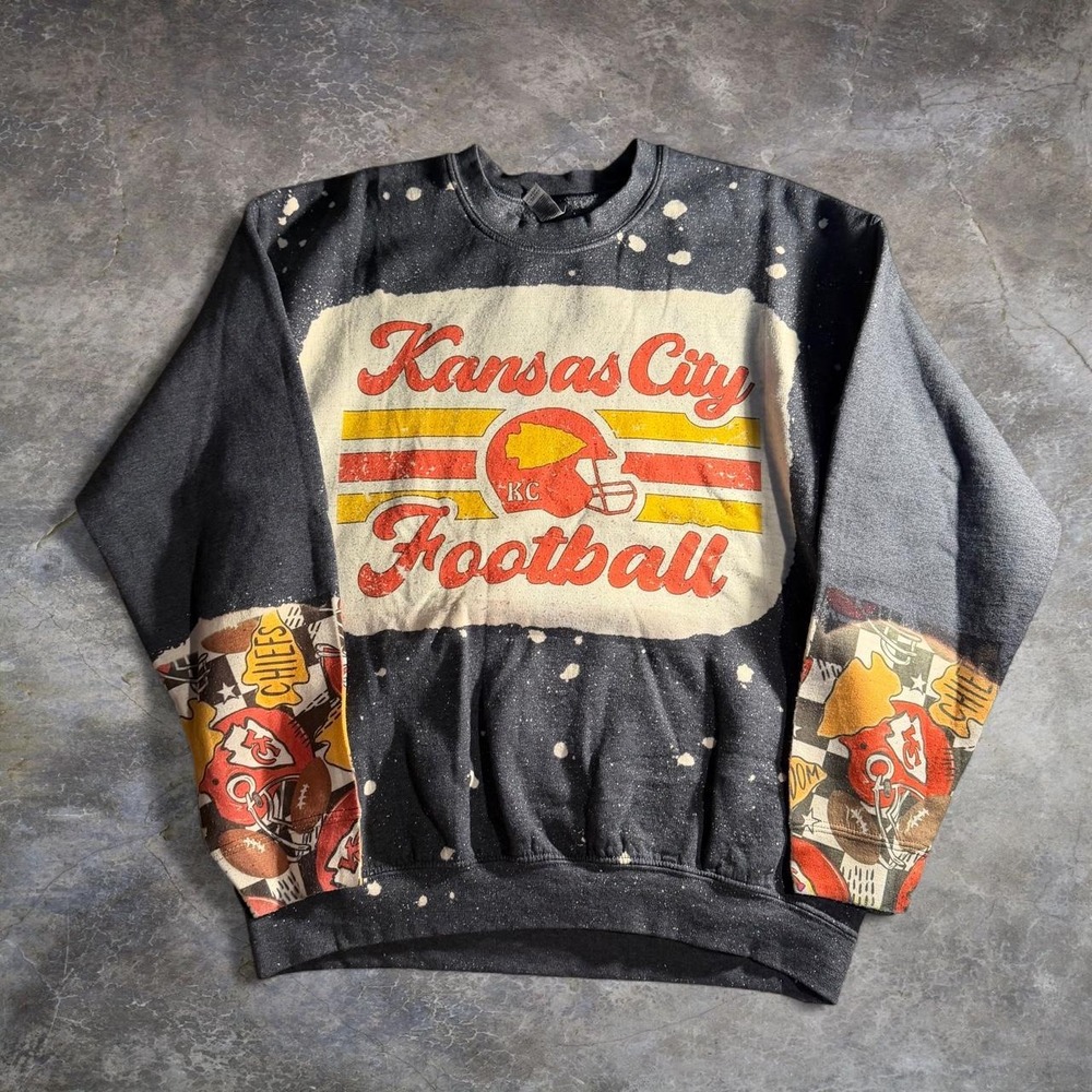 Kansas City Chiefs NFL Graphic Crewneck Sweatshirt Bleach Splatter Mens Large